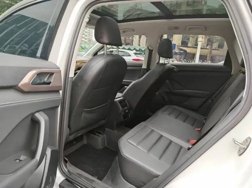 2021 Volkswagen Tharu 1.4T 150HP L4 7DCT,autocango,china used car exporter,china ev exporter,chinese used car exporter,chinese used ev exporter