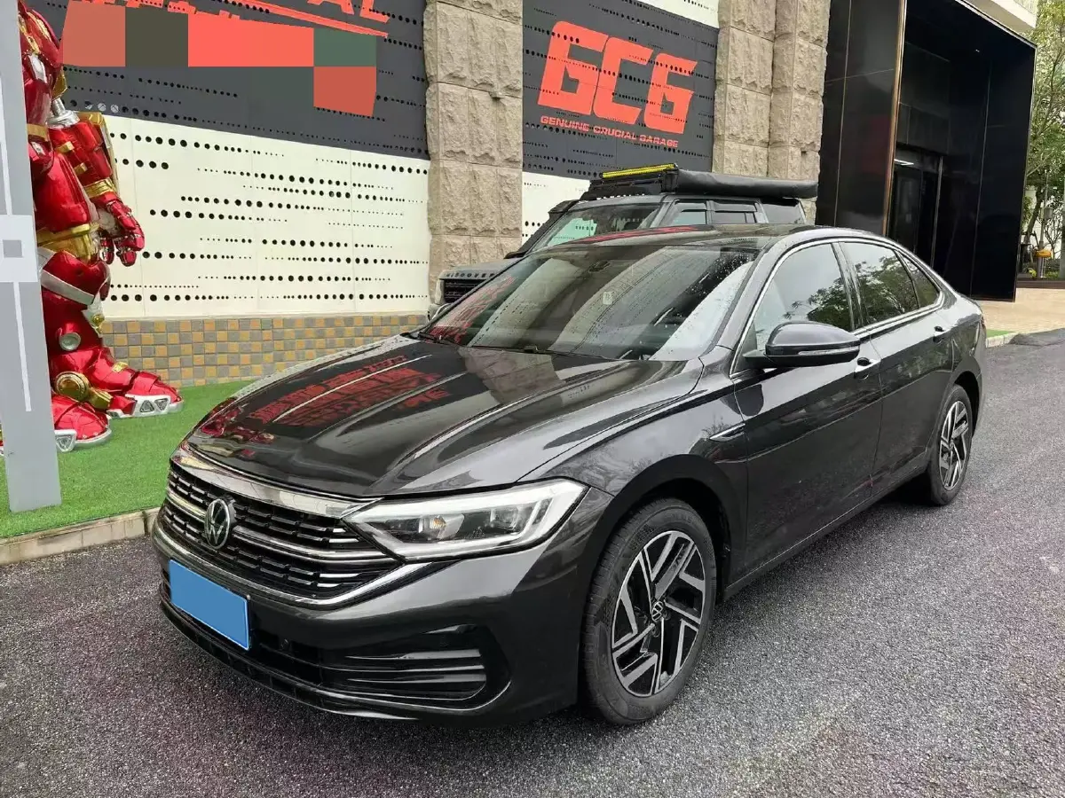 2025 Volkswagen Sagitar 1.5T 160HP L4 7DCT