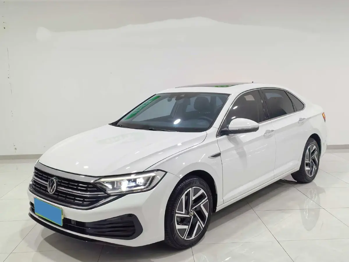 2023 Volkswagen Sagitar 1.5T 160HP L4 7DCT