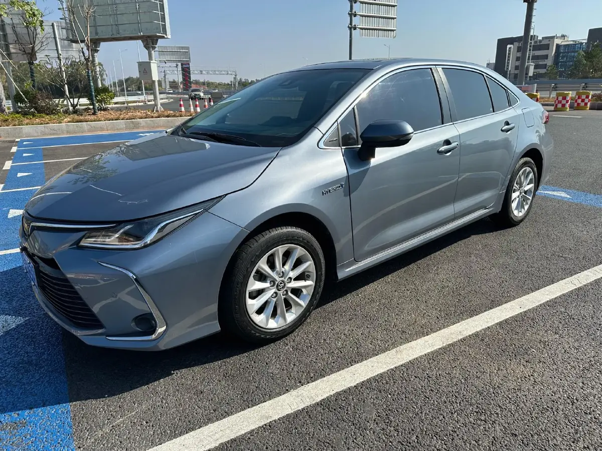 2019 Toyota Corolla 1.8L 98HP L4 E-CVT Hybrid