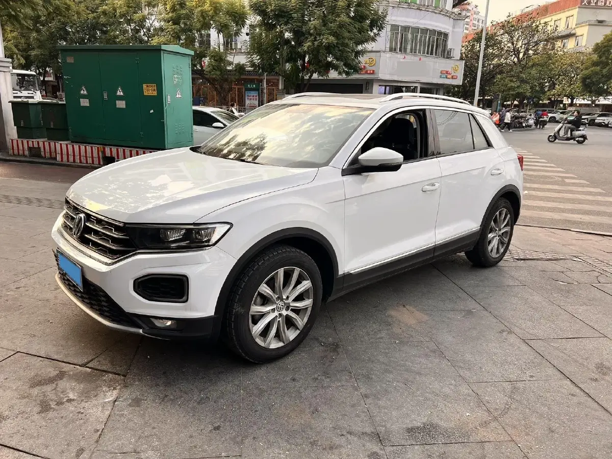 2020 Volkswagen T-Roc 1.4T 131HP L4 7DCT