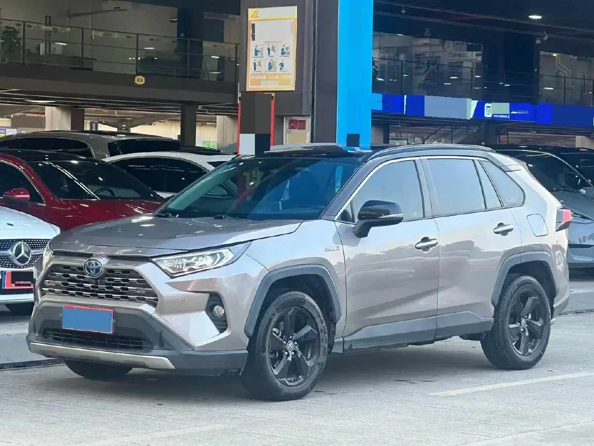 2020 Toyota RAV4 2.5L 178HP L4 E-CVT Hybrid