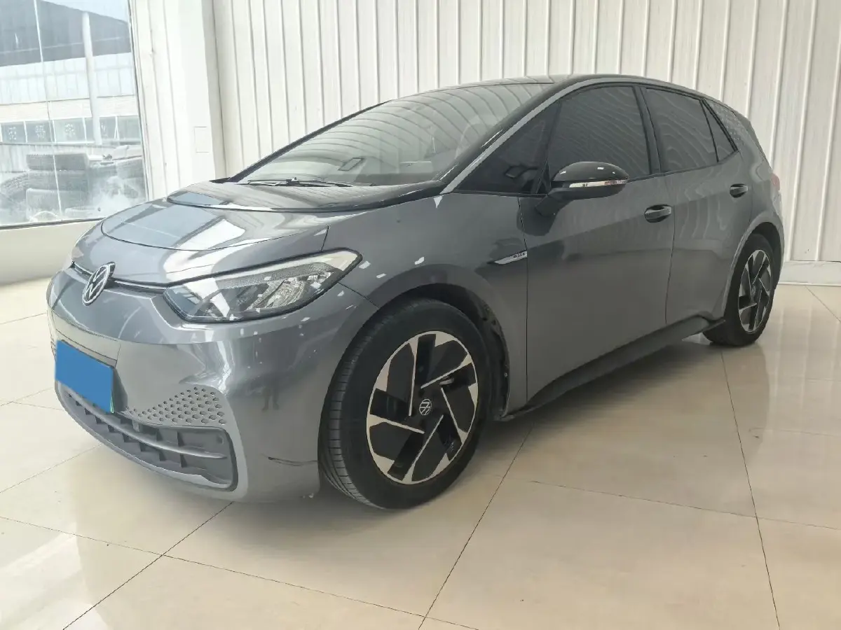 2023 Volkswagen ID.3 BEV 52.8KWH