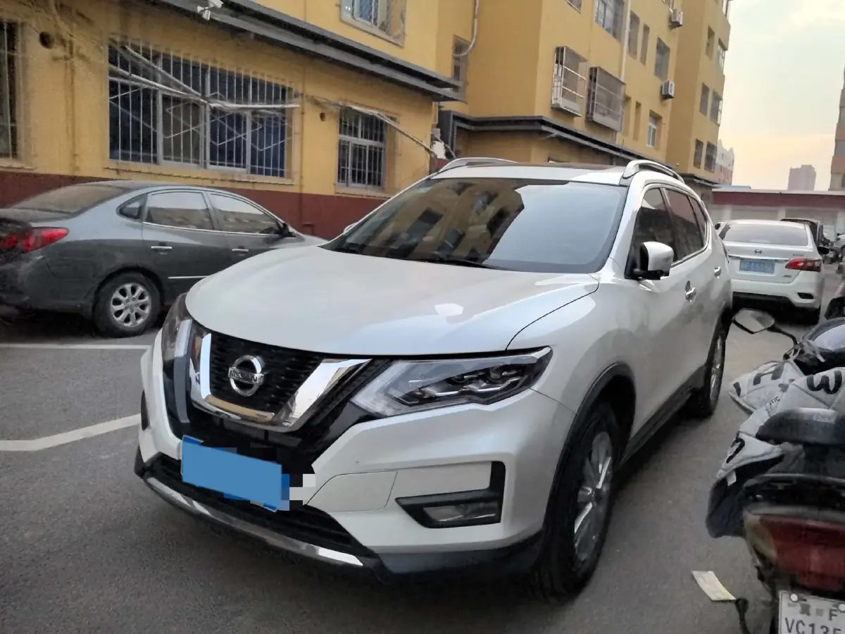 2020 Nissan X-Trail 2.0L 154HP L4 CVT