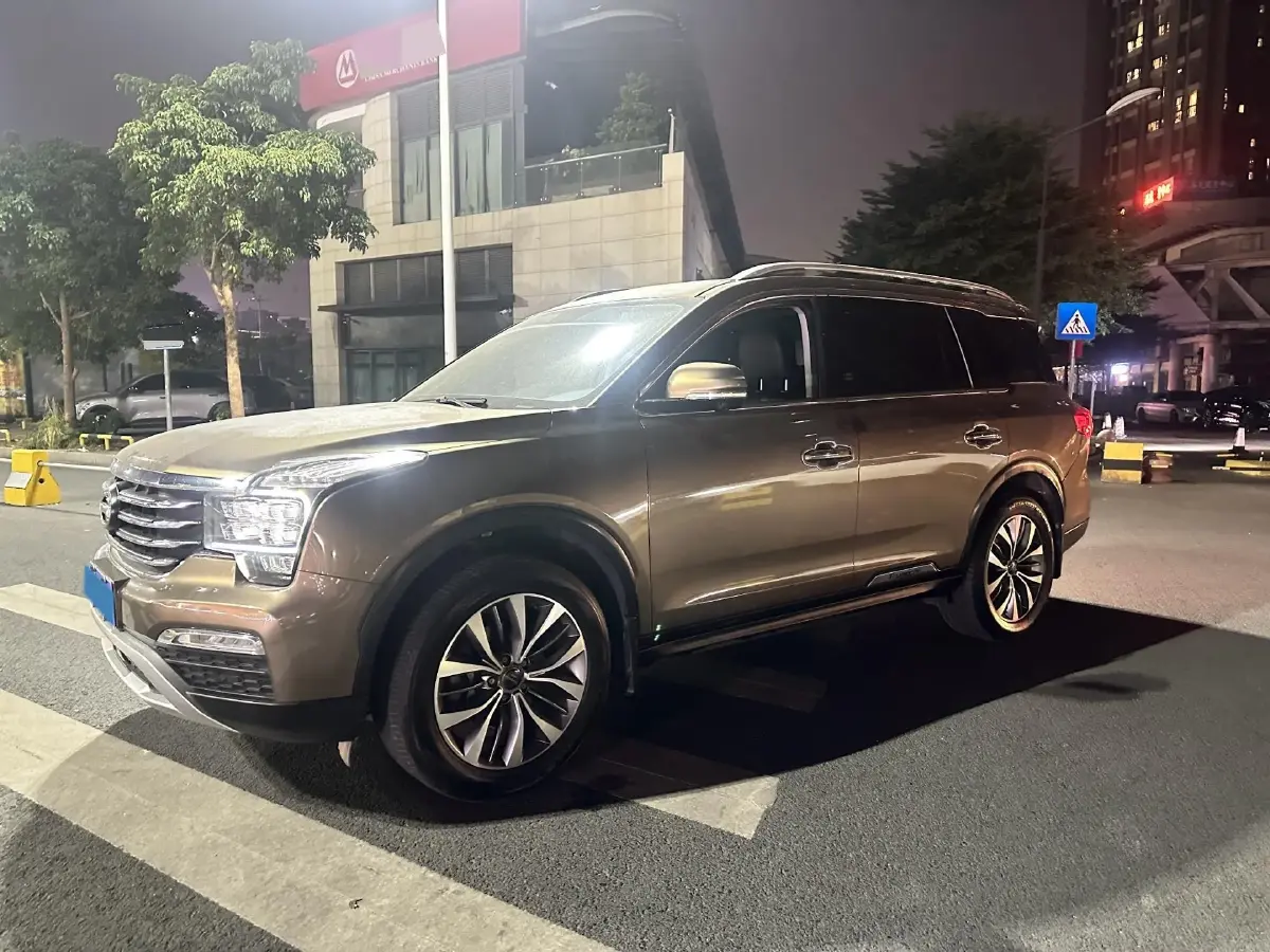 2017 GAC Trumpchi GS8 2.0T 201HP L4 6AT