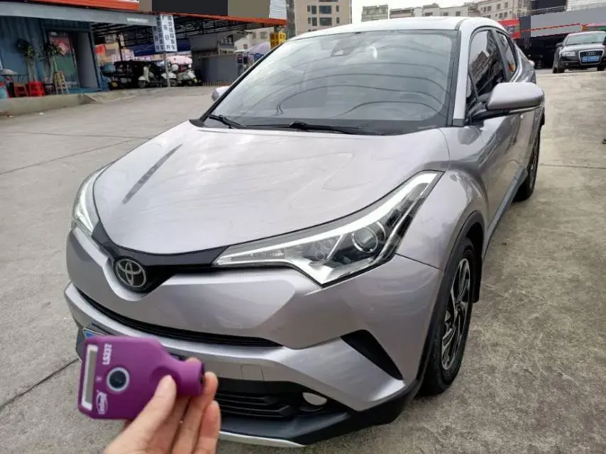 2018 Toyota C-HR 2.0L 171HP L4 CVT