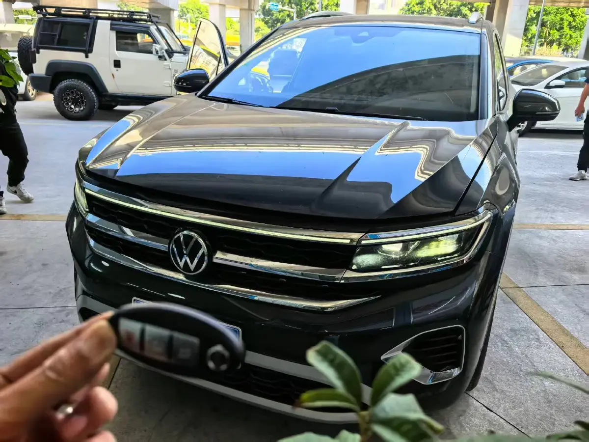 2021 Volkswagen Talagon 2.0T 220HP L4 7DCT