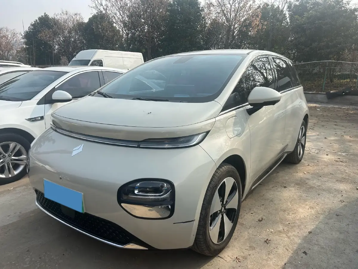 2023 BaoJun Cloud BEV 50.6KWH