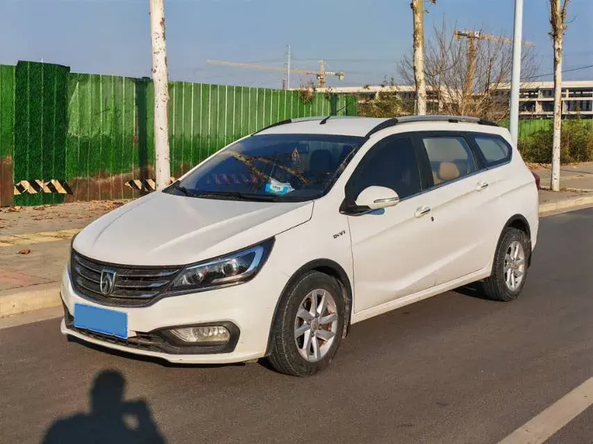 2017 BaoJun 310W 1.5L 112HP L4 6MT