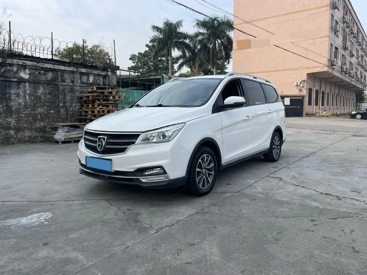 2019 BaoJun 730 1.5T 147HP L4 CVT