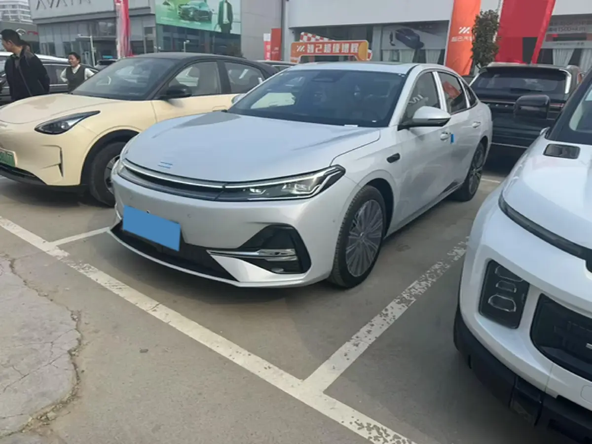 2025 Geely Galaxy A7 1.5L 112HP L4 1DHT PHEV