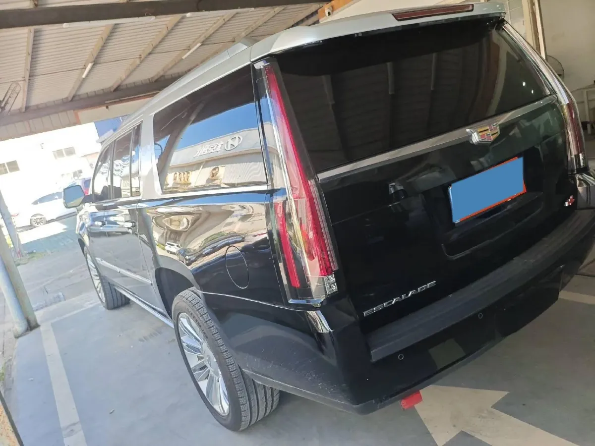 2017 Cadillac ESCALADE 6.2L 426HP V8 8AT,autocango,china used car exporter,china ev exporter,chinese used car exporter,chinese used ev exporter