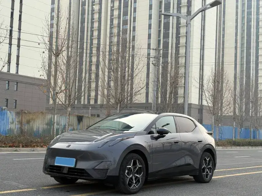 2025 Dongfeng Z9 2.0T 258HP L4 8AT