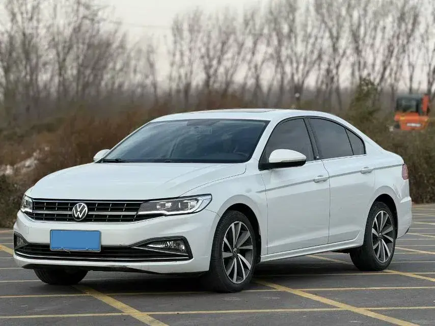 2021 Volkswagen Bora 1.5L 113HP L4 6AT
