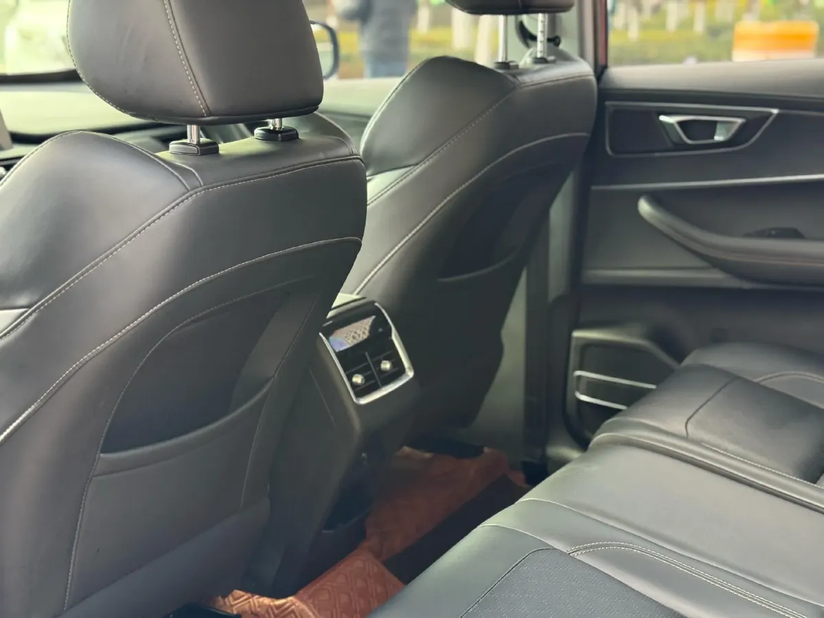 2021 Chery Tiggo 8 1.6T 197HP L4 7DCT,autocango,china used car exporter,china ev exporter,chinese used car exporter,chinese used ev exporter