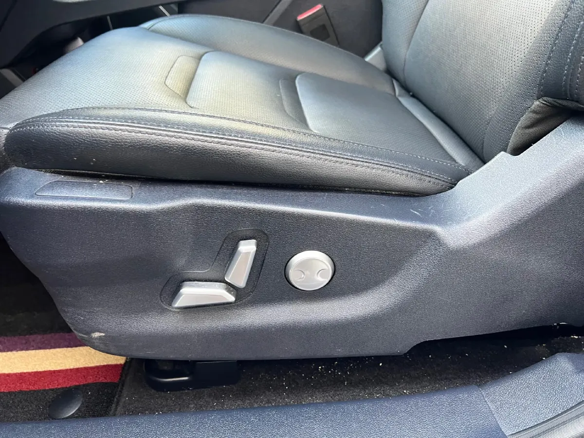 2020 Peugeot e2008 BEV 45.24KWH,autocango,china used car exporter,china ev exporter,chinese used car exporter,chinese used ev exporter