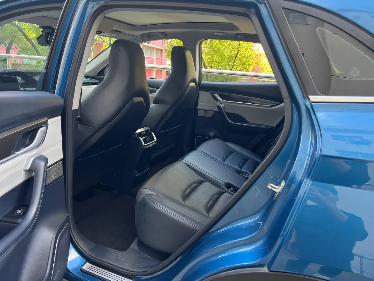 2020 Peugeot e2008 BEV 45.24KWH,autocango,china used car exporter,china ev exporter,chinese used car exporter,chinese used ev exporter