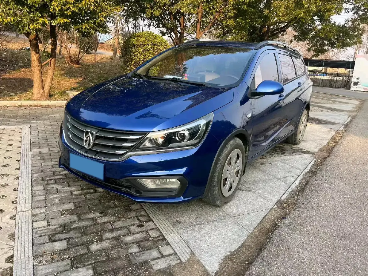 2017 BaoJun 310W 1.5L 112HP L4 6MT