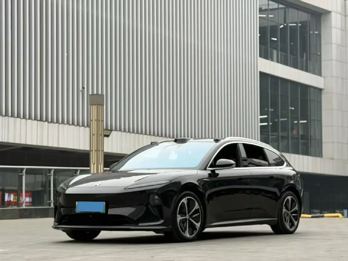 2024 NIO ET5T BEV 75KWH