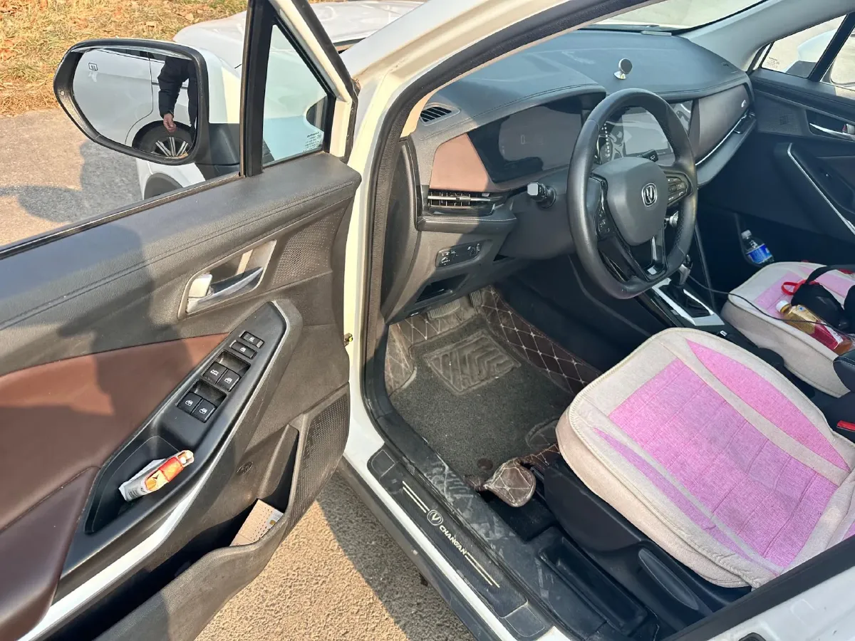 2019 ChangAn CS15 1.5L 107HP L4 5DCT,autocango,china used car exporter,china ev exporter,chinese used car exporter,chinese used ev exporter