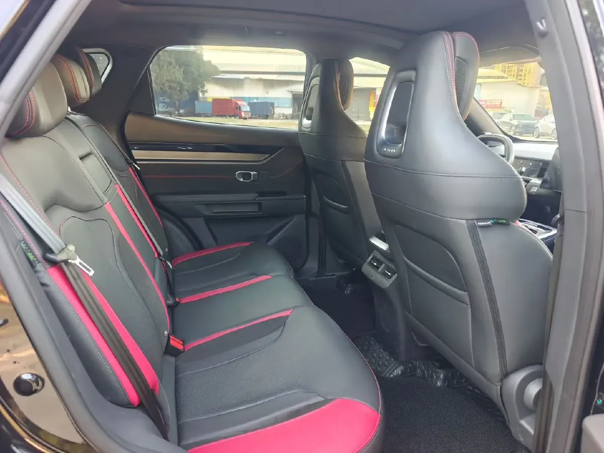 2022 Jetour DASHING 1.6T 197HP L4 7DCT,autocango,china used car exporter,china ev exporter,chinese used car exporter,chinese used ev exporter