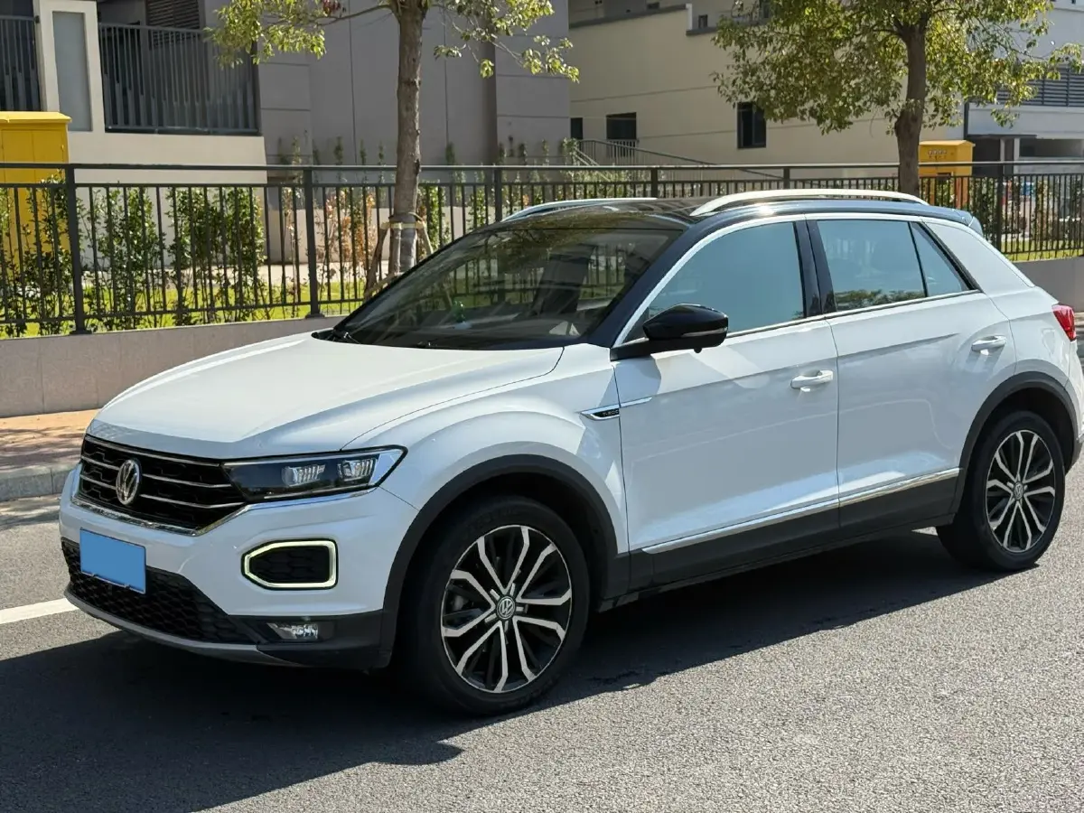 2021 Volkswagen T-Roc 1.4T 150HP L4 7DCT