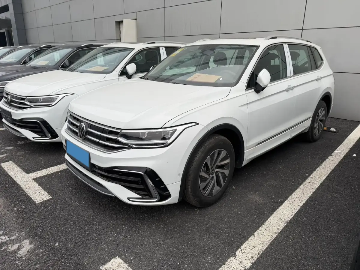 2023 Volkswagen Tiguan L 1.4T 150HP L4 6DCT PHEV 13KWH