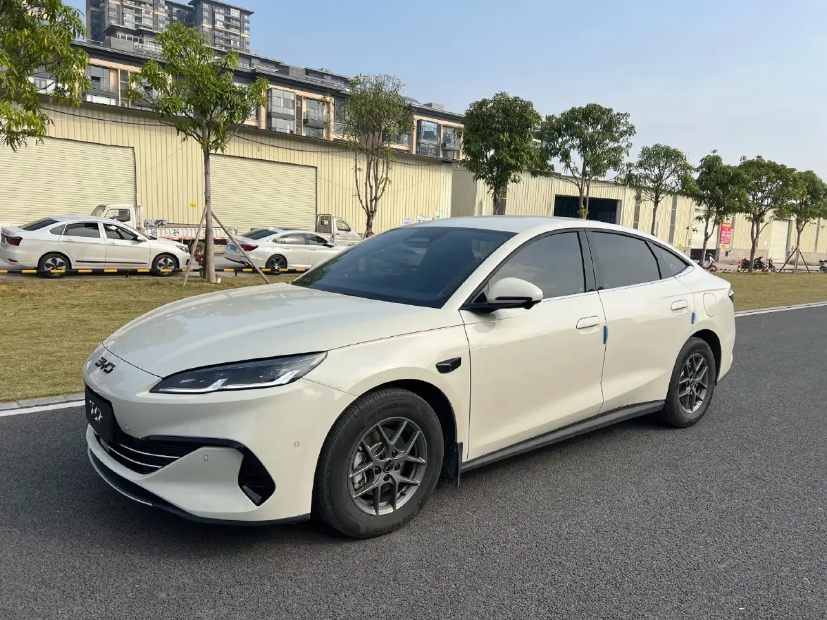 2025 BYD Seal06 1.5L 101HP L4 E-CVT PHEV 10.08KWH