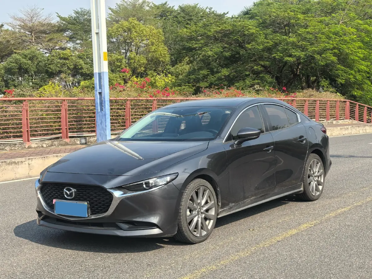 2020 Mazda 3 Axela 2.0L 158HP L4 6AT