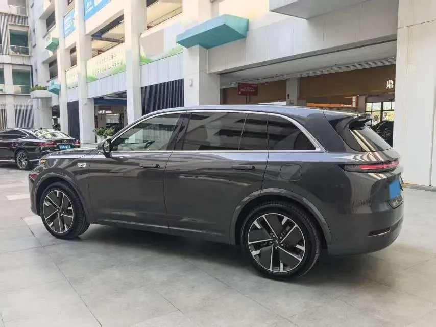 2025 Li L7 Range Extended 154HP REEV,autocango,china used car exporter,china ev exporter,chinese used car exporter,chinese used ev exporter