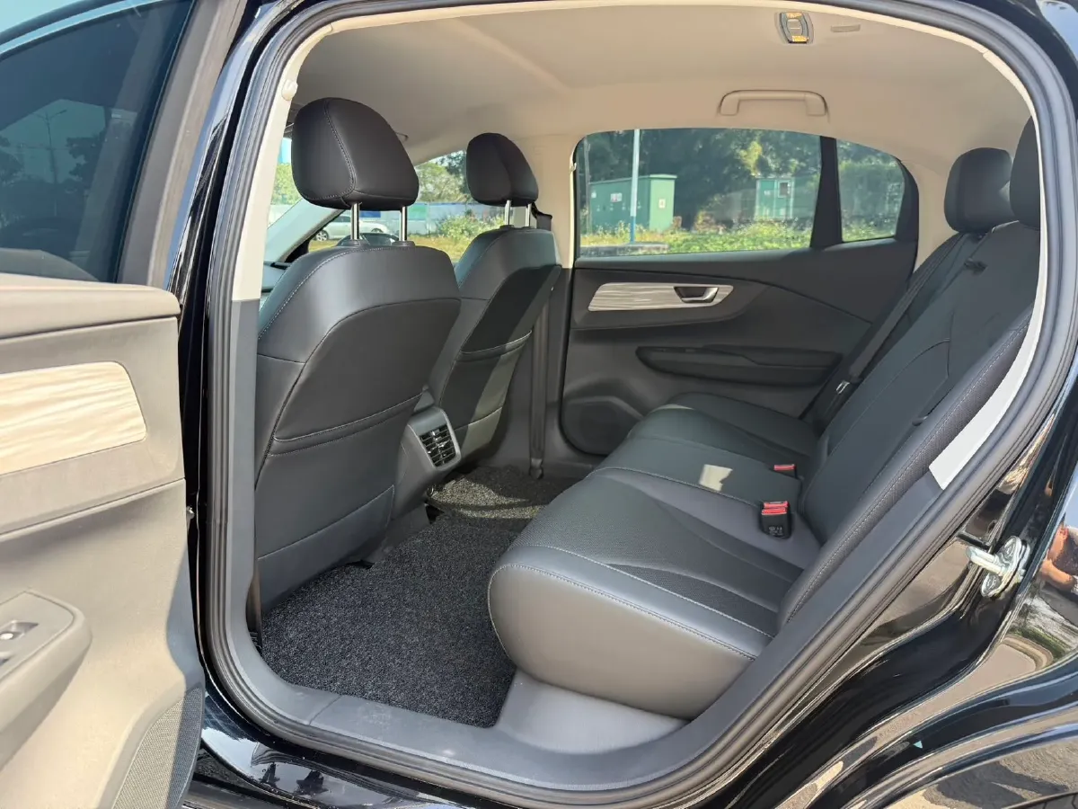 2025 HongQi E-QM5 BEV,autocango,china used car exporter,china ev exporter,chinese used car exporter,chinese used ev exporter