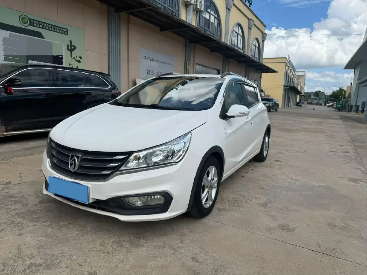 2016 BaoJun 310 1.2L 82HP L4 5MT