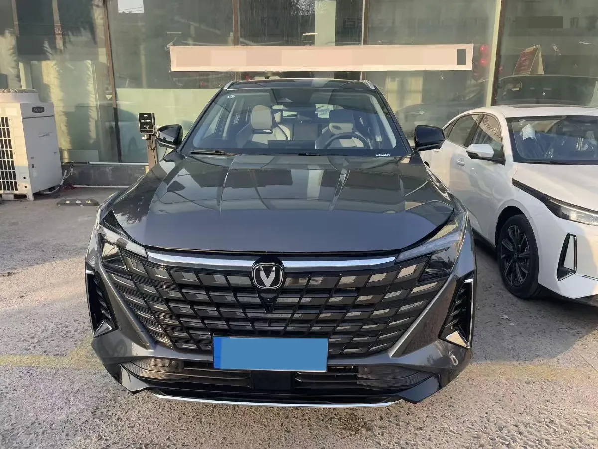 2025 ChangAn UNI-Z 1.5L 98HP L4 E-CVT PHEV,autocango,china used car exporter,china ev exporter,chinese used car exporter,chinese used ev exporter