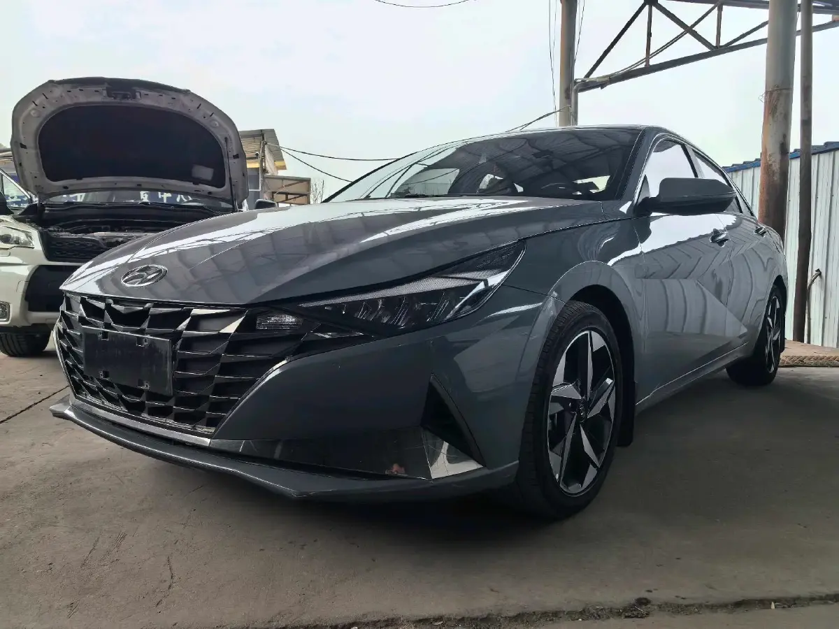 2021 Hyundai Elantra 1.5L 115HP L4 CVT