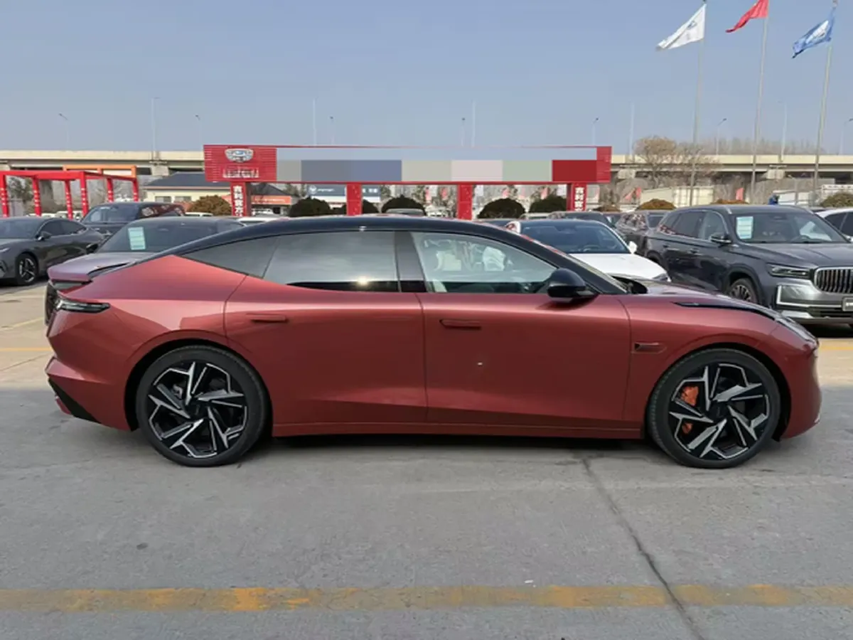 2025 LYNK&CO Z10 BEV 95KWH,autocango,china used car exporter,china ev exporter,chinese used car exporter,chinese used ev exporter