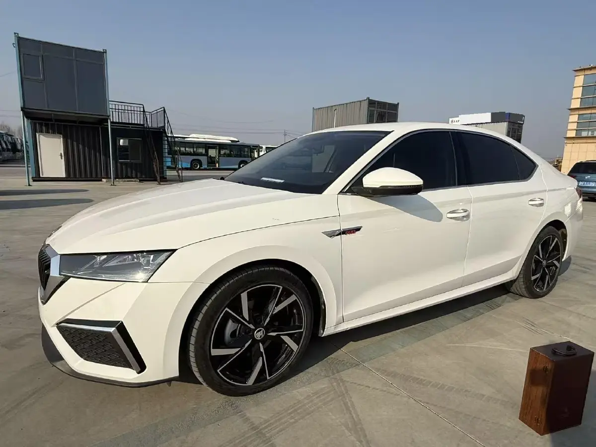 2022 Skoda Octavia 1.4T 150HP L4 7DCT