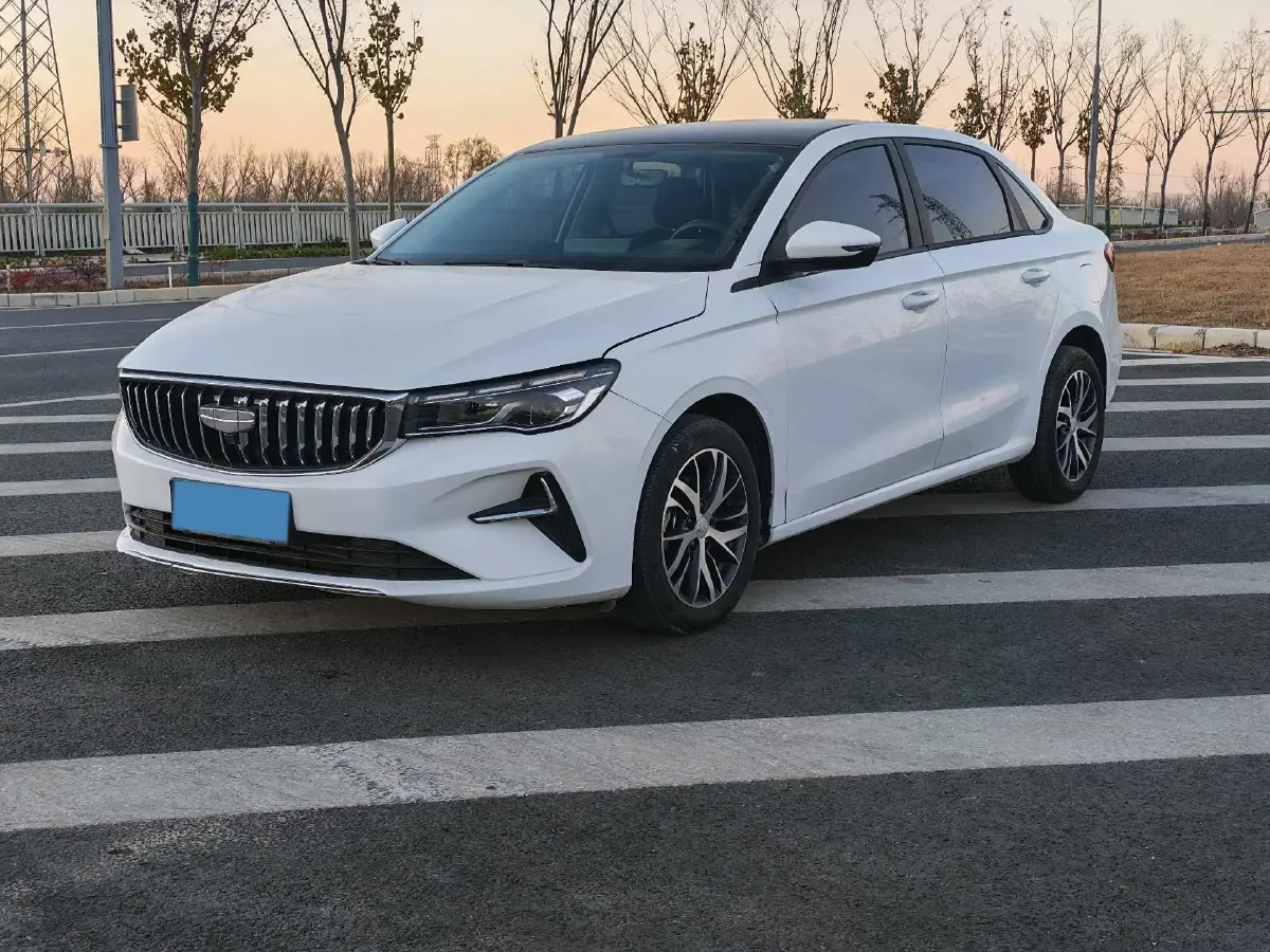 2023 Geely Emgrand 1.5L 127HP L4 CVT