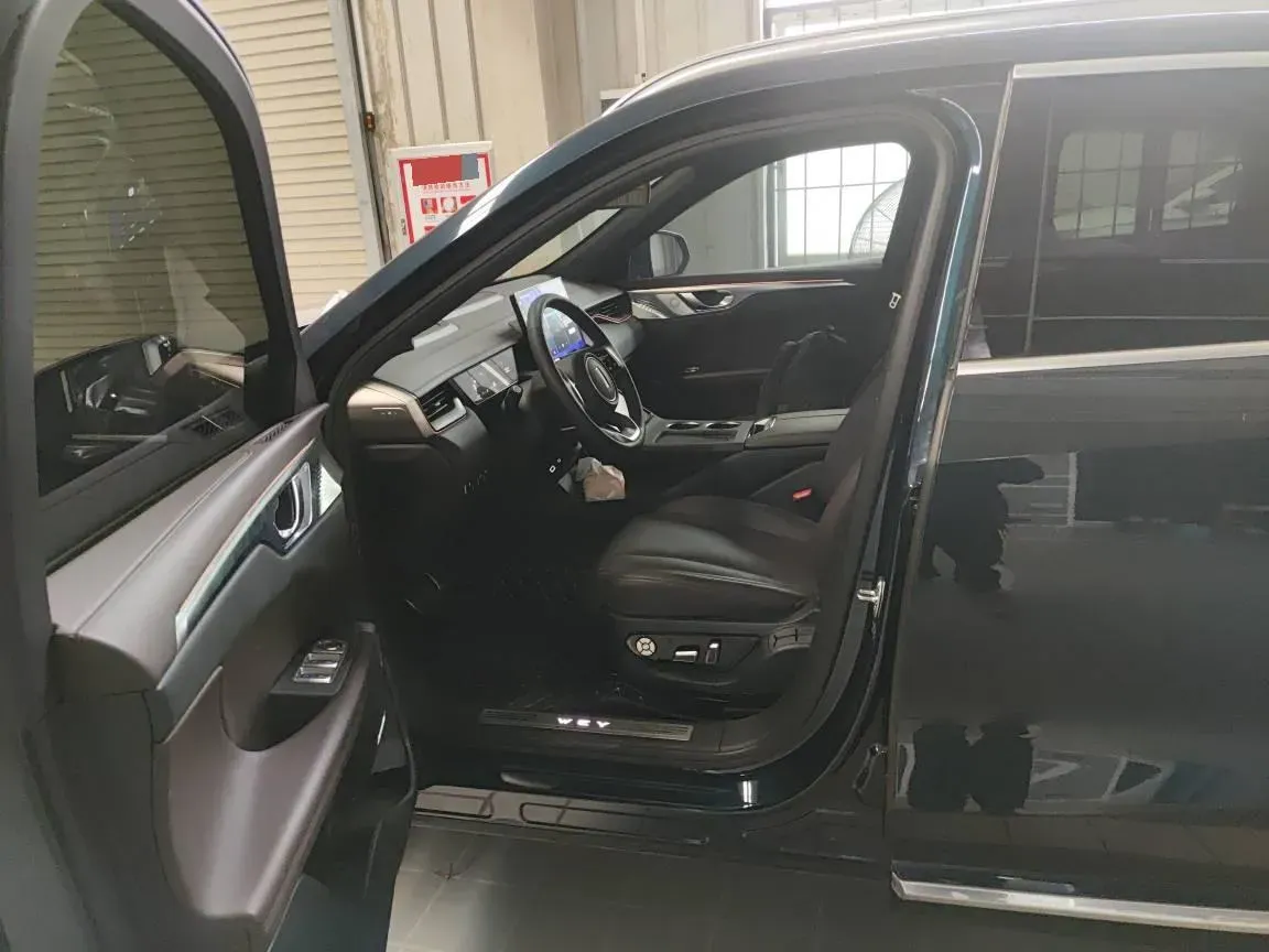 2024 WEY Mocha 1.5T 170HP L4 4DHT PHEV 35.04KWH,autocango,china used car exporter,china ev exporter,chinese used car exporter,chinese used ev exporter