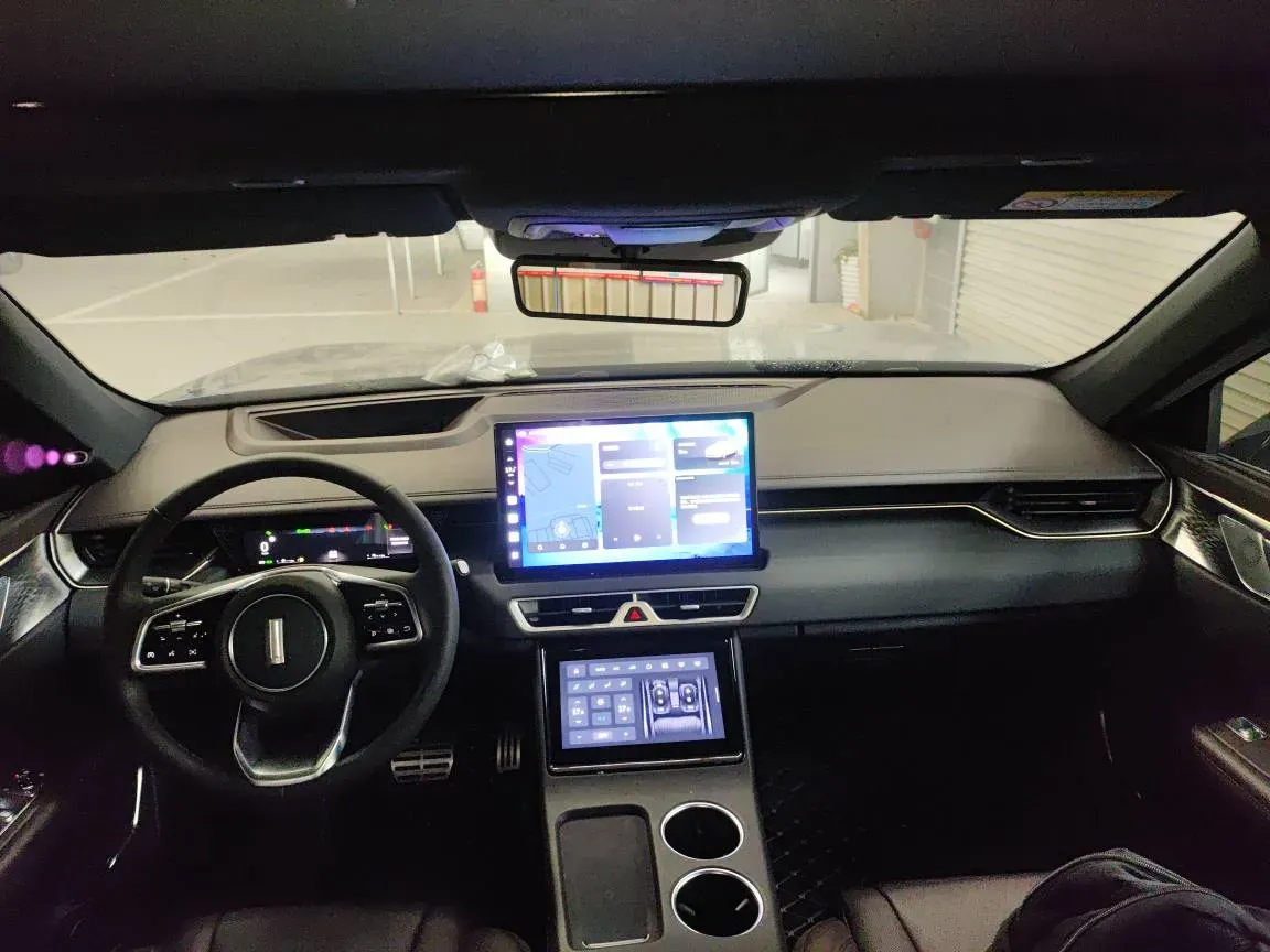 2024 WEY Mocha 1.5T 170HP L4 4DHT PHEV 35.04KWH,autocango,china used car exporter,china ev exporter,chinese used car exporter,chinese used ev exporter