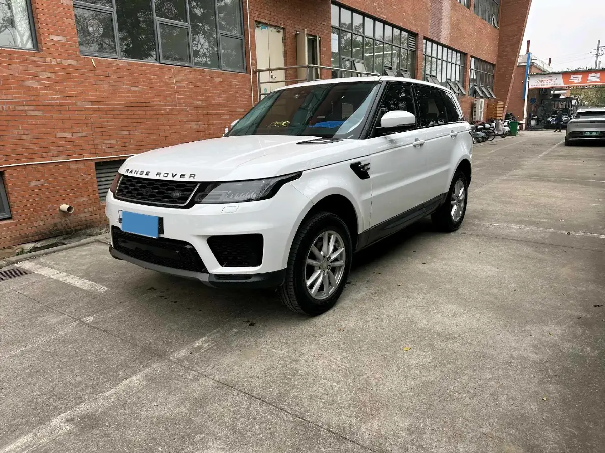 2018 Land Rover Range Rover Sport 3.0T 340HP V6 8AT