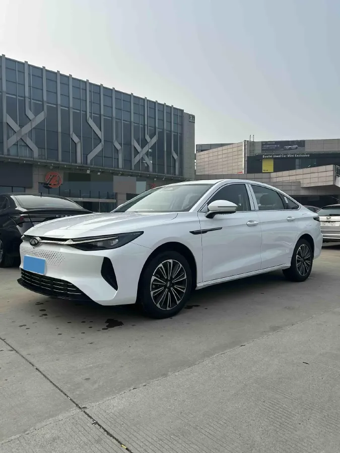2024 Fulwin FulwinA8 1.5T 156HP L4 1DHT PHEV 18.3KWH,autocango,china used car exporter,china ev exporter,chinese used car exporter,chinese used ev exporter