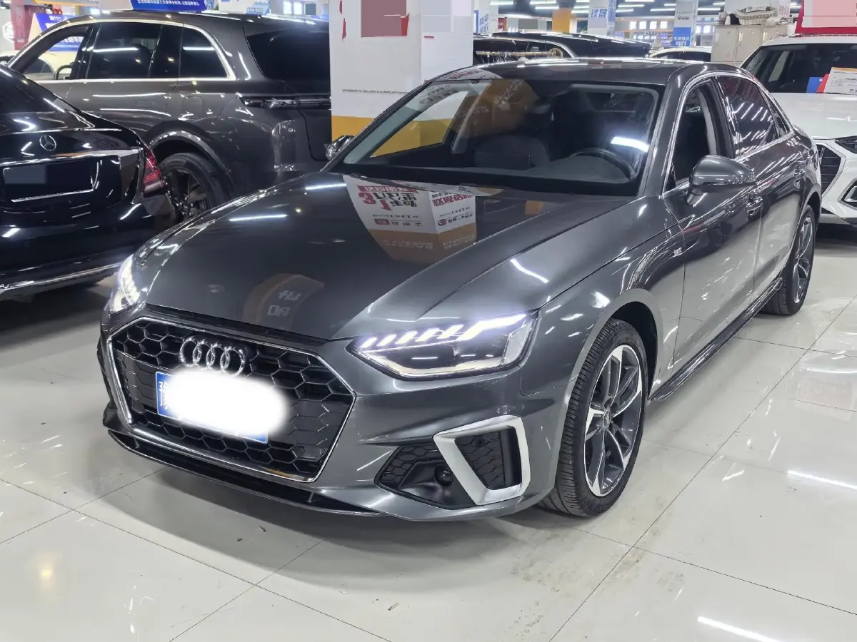 2023 Audi A4L 2.0T 190HP L4 7DCT