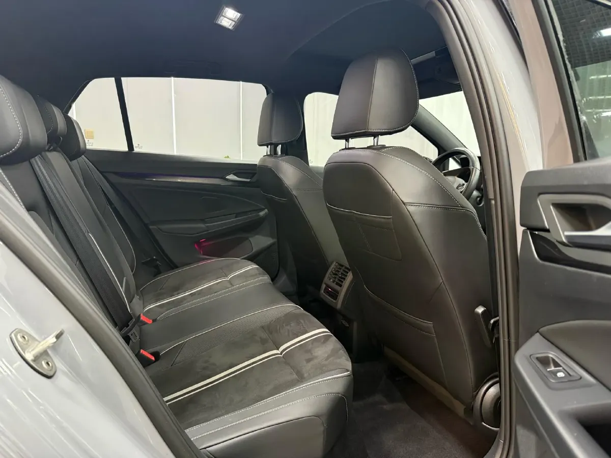 2021 Volkswagen Golf 1.4T 150HP L4 7DCT,autocango,china used car exporter,china ev exporter,chinese used car exporter,chinese used ev exporter