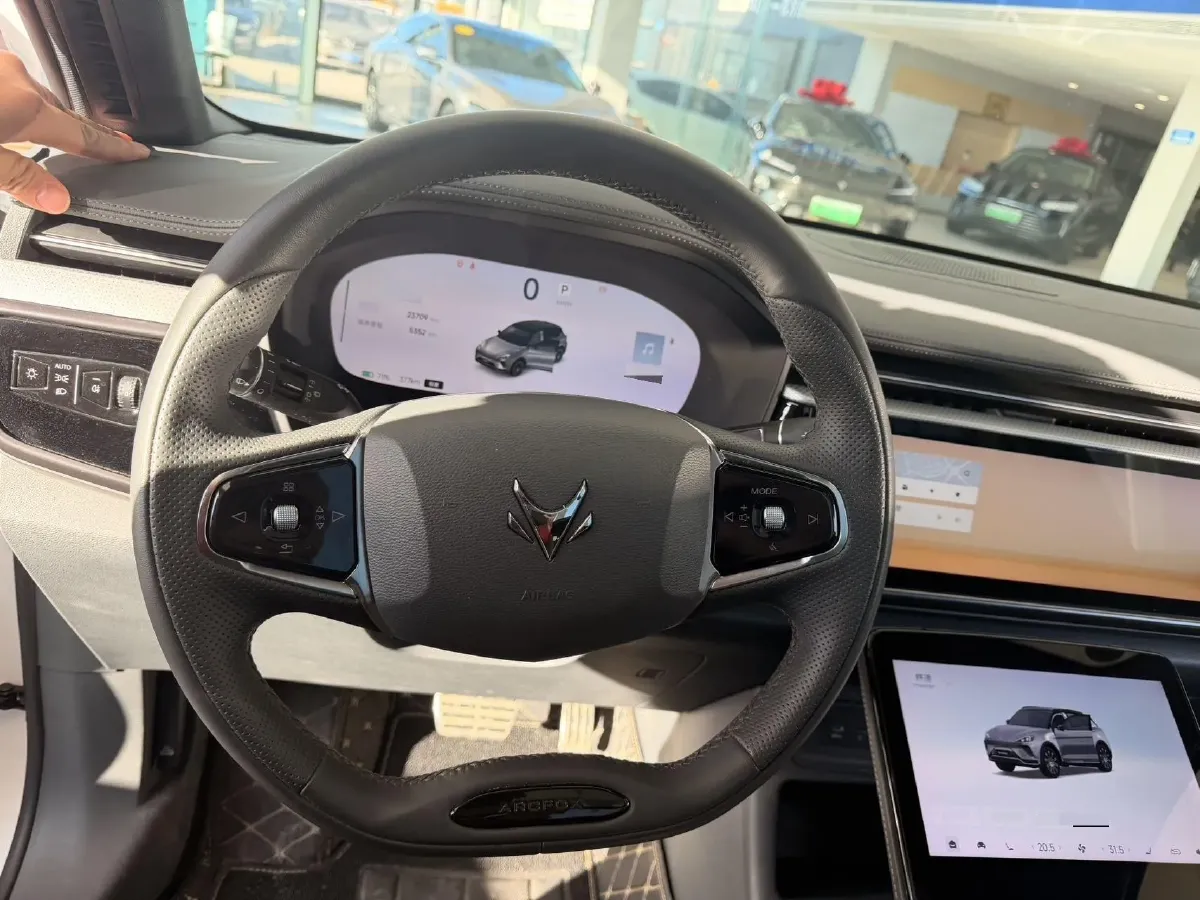 2023 ARCFOX αT BEV,autocango,china used car exporter,china ev exporter,chinese used car exporter,chinese used ev exporter