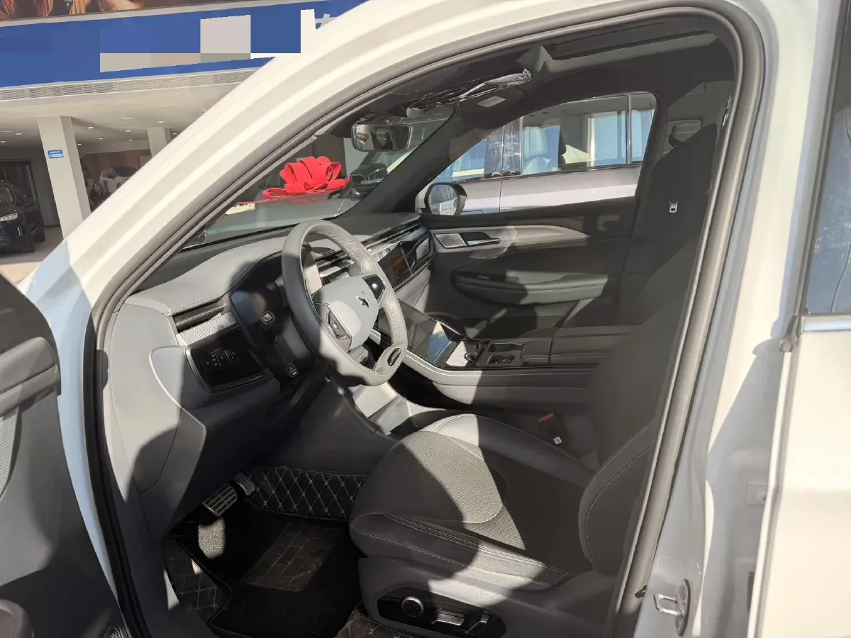 2023 ARCFOX αT BEV,autocango,china used car exporter,china ev exporter,chinese used car exporter,chinese used ev exporter