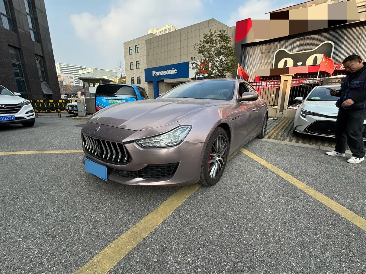 2018 Maserati Ghibli 3.0T 350HP V6 8AT