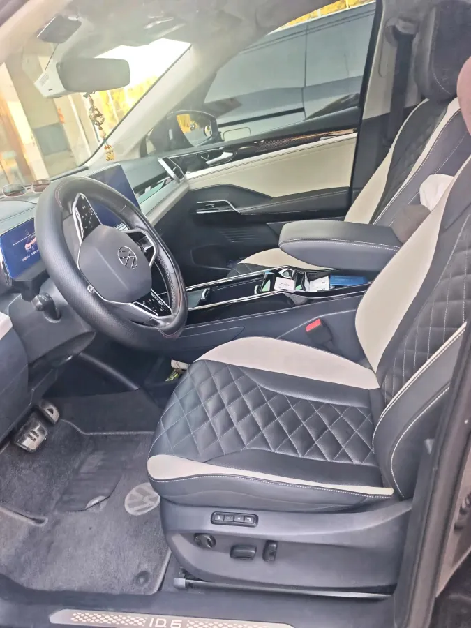 2022 ARCFOX αT BEV 94.5KWH,autocango,china used car exporter,china ev exporter,chinese used car exporter,chinese used ev exporter