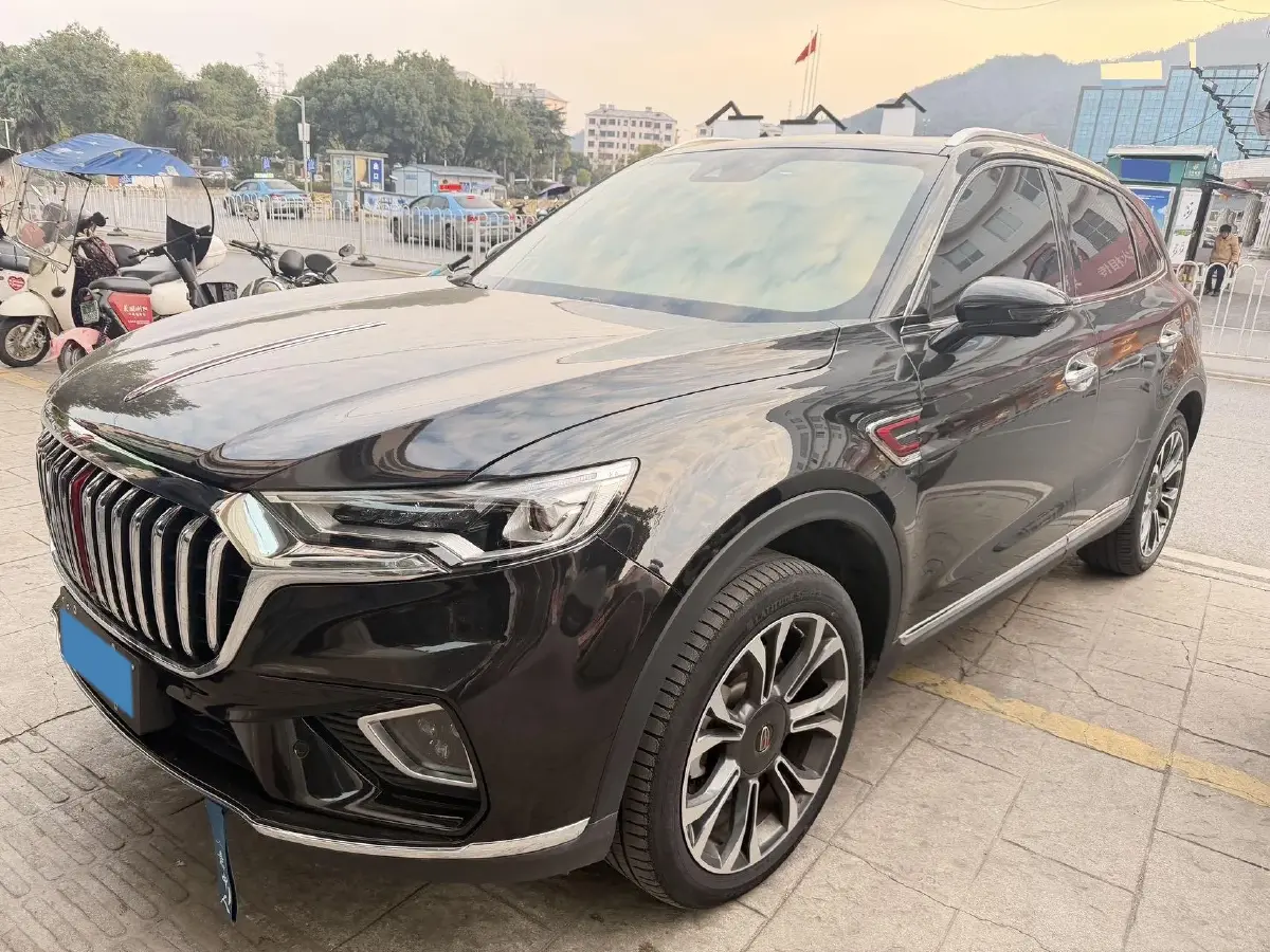2022 HongQi HS5 2.0T 224HP L4 6AT