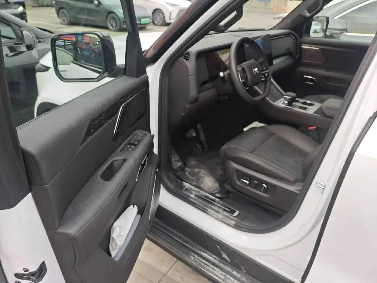 2023 ROX 01 1.5T 152HP L4 REEV 56.01KWH,autocango,china used car exporter,china ev exporter,chinese used car exporter,chinese used ev exporter