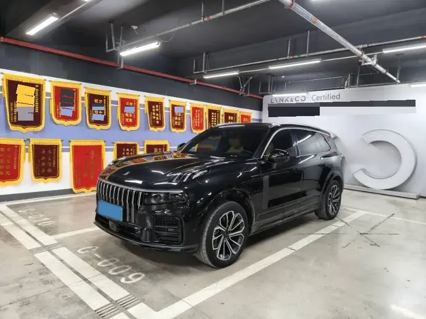 2023 LYNK&CO 09 EM-P 2.0T 254HP L4 8AT PHEV 18.83KWH